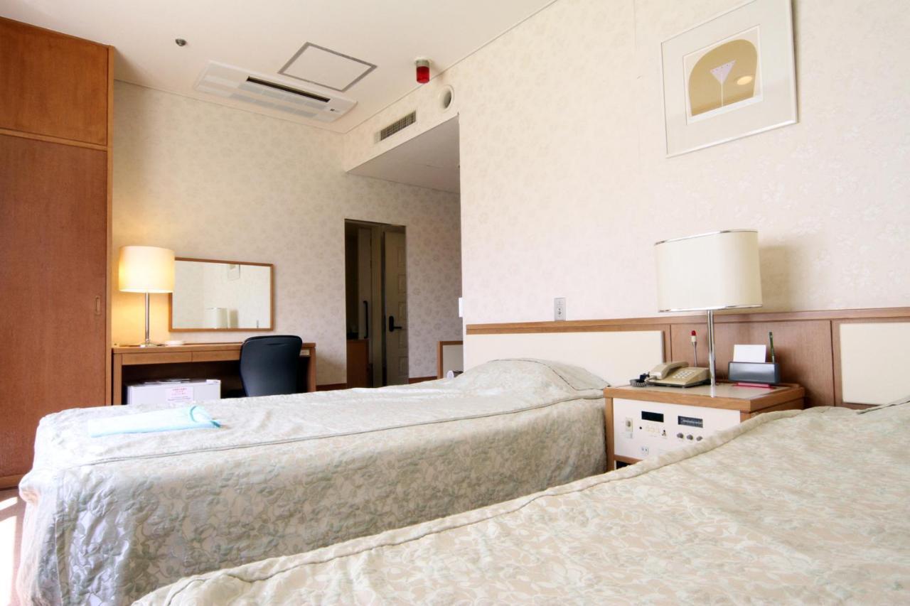 Hotel Hiroshima Sunplaza Экстерьер фото