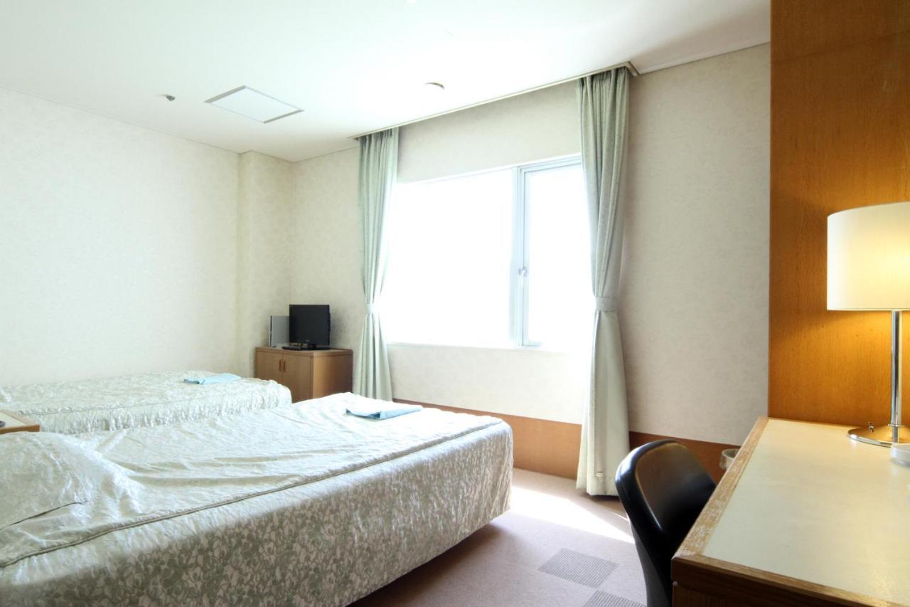Hotel Hiroshima Sunplaza Экстерьер фото
