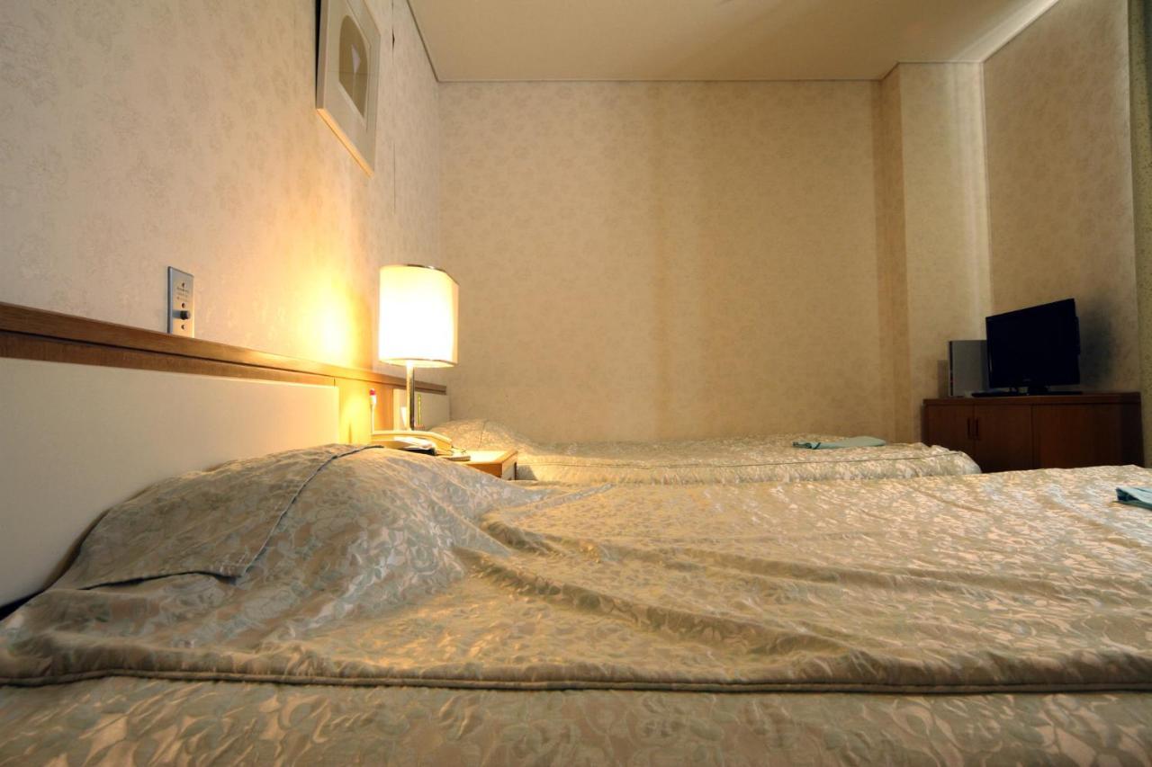 Hotel Hiroshima Sunplaza Экстерьер фото